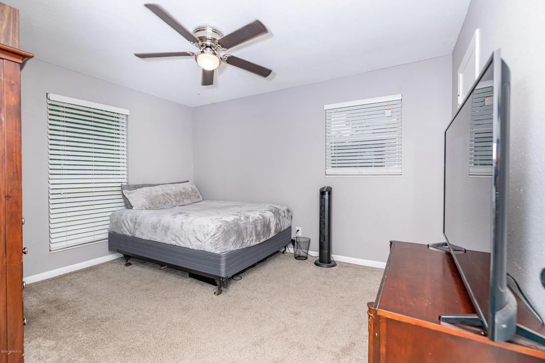 Photo of 2012 DELRAY Avenue