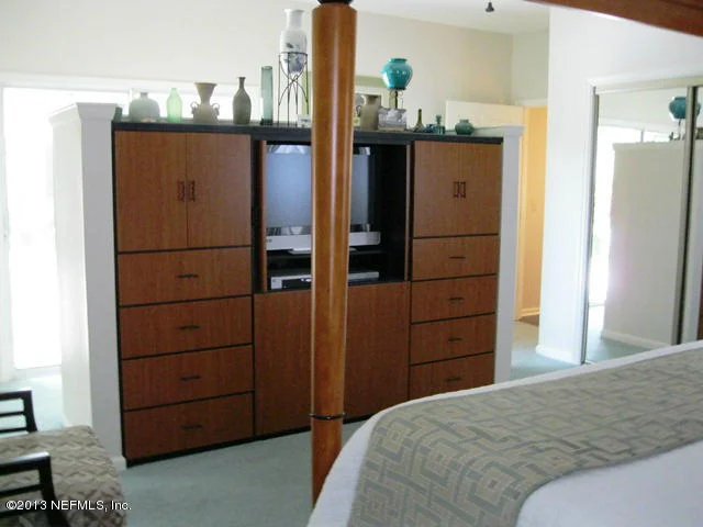 Photo of 1188 LINWOOD Loop