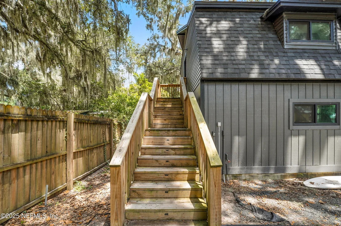 Photo of 13880 COUNTY ROAD 13 N
