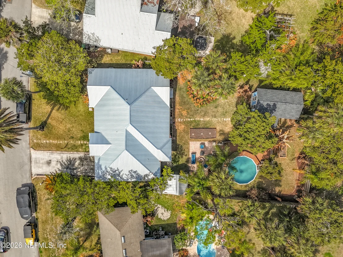 Photo of 18 SOLANO Avenue