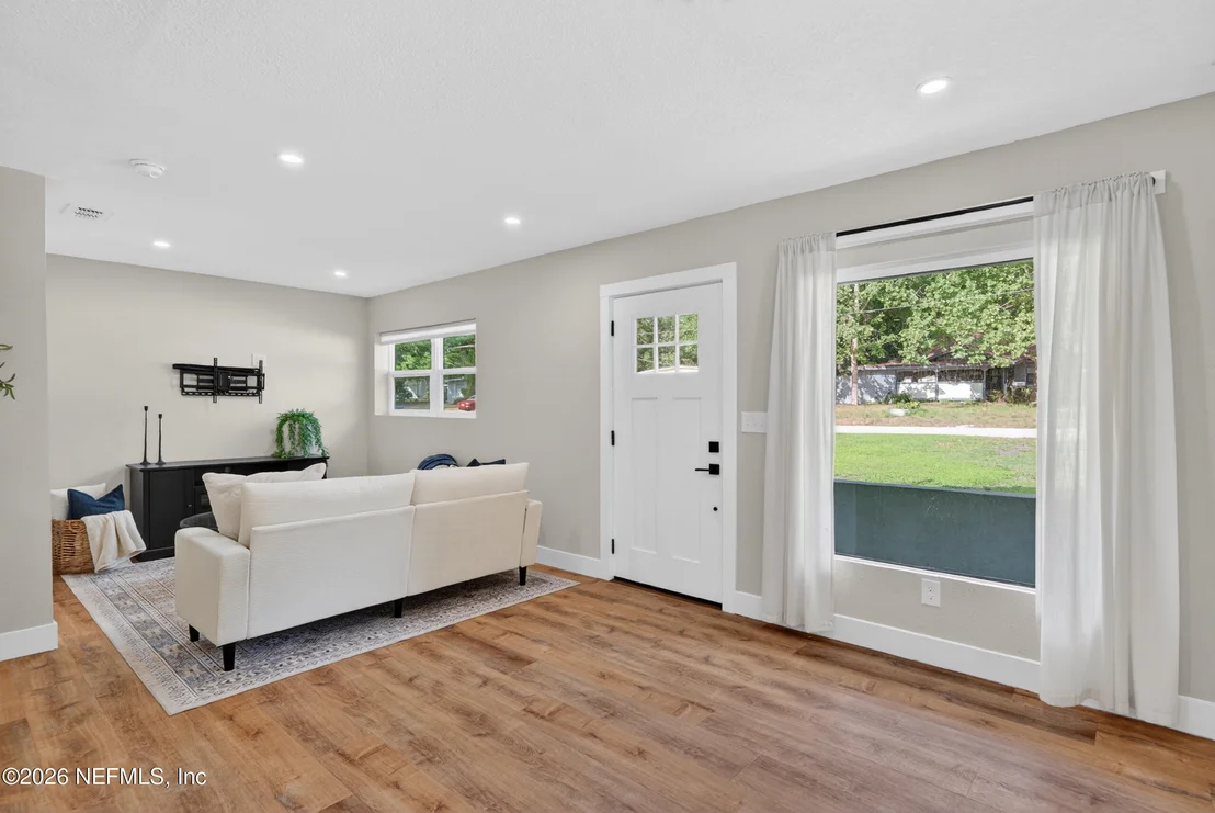 Photo of 1364 DOMAS Drive