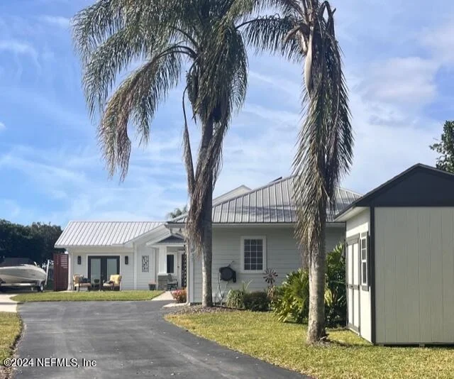 Photo of 837 COUNTY ROAD 13 S