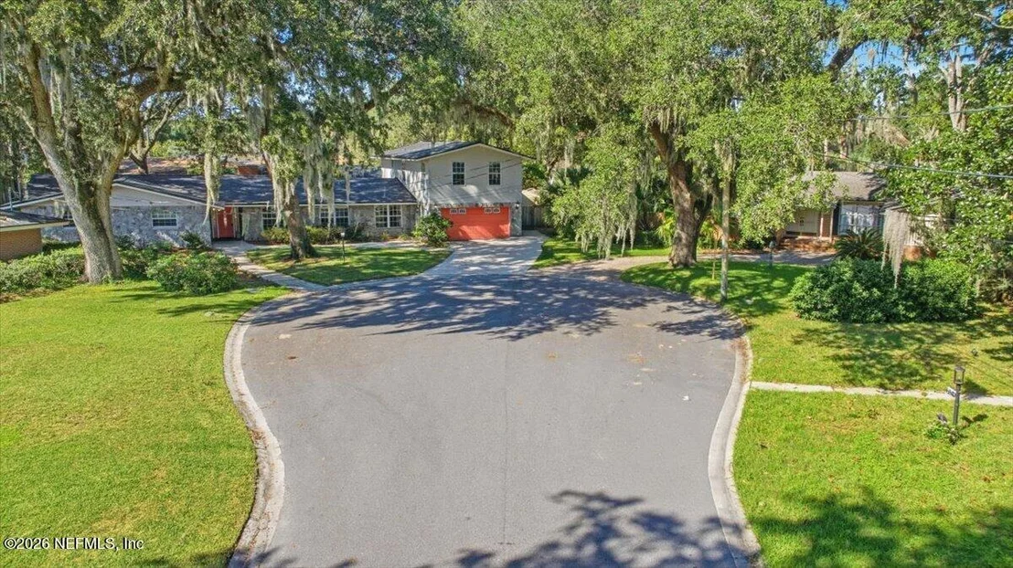 Photo of 6842 ESTRADA Road
