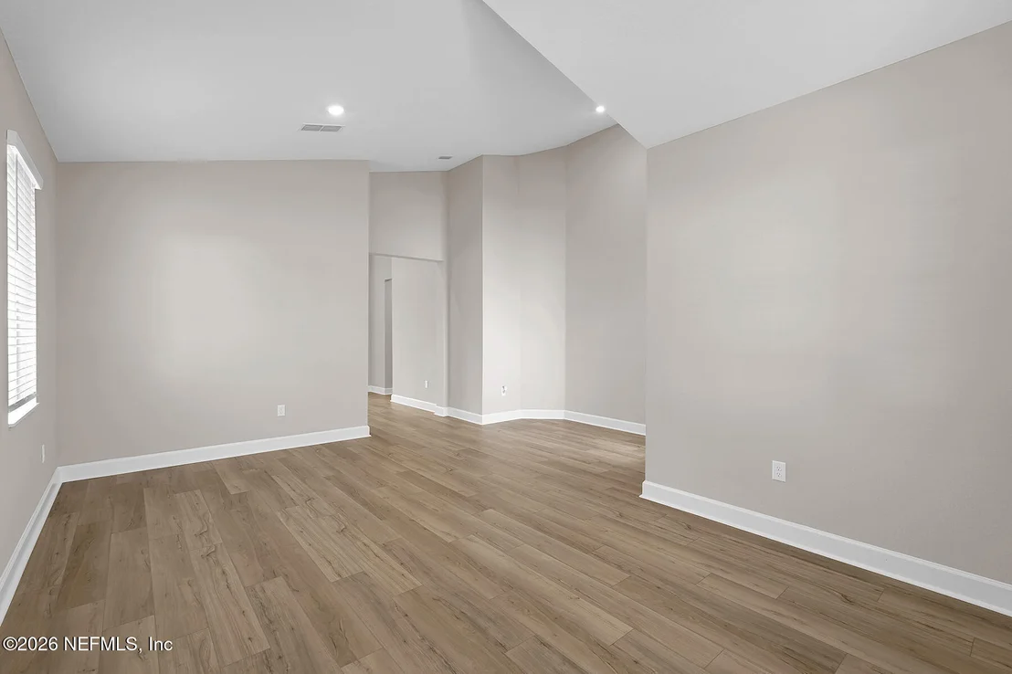 Photo of 2068 FEATHEREDGE WAY