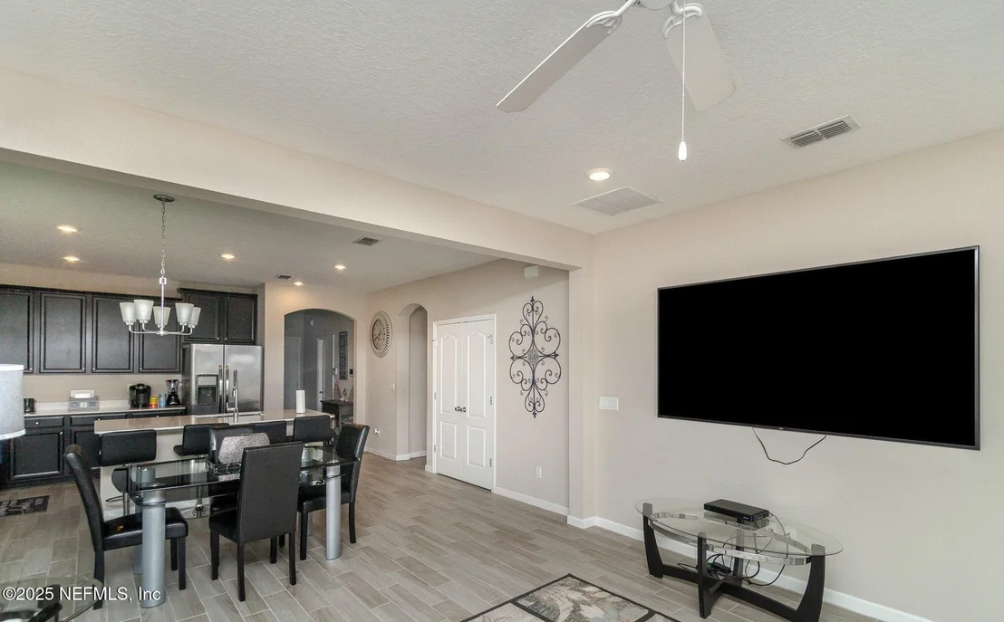 Photo of 7098 LONGLEAF BRANCH Drive