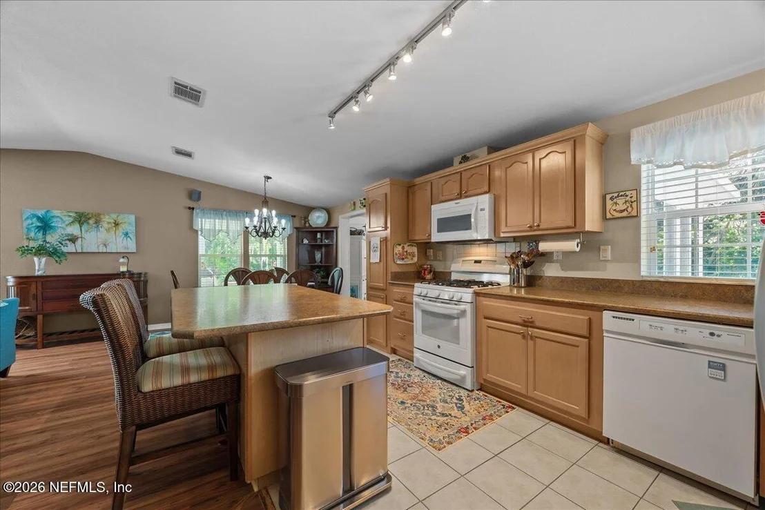Photo of 290 TARPON Boulevard