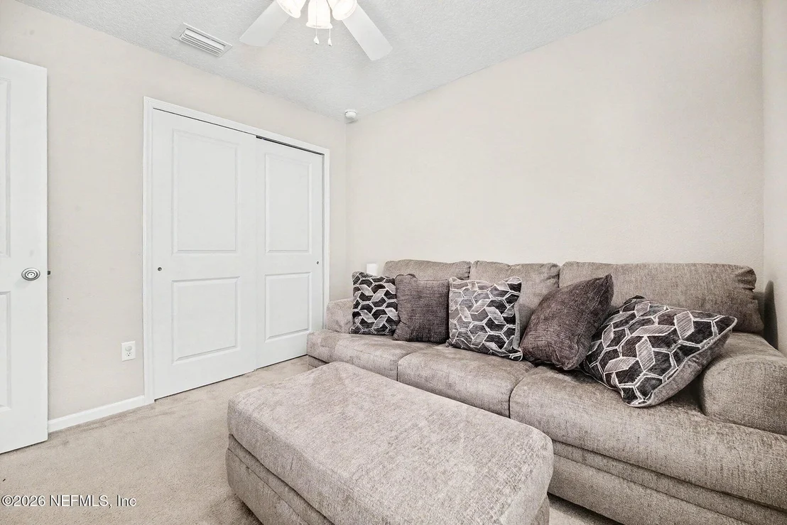 Photo of 16013 HUTTON Lane
