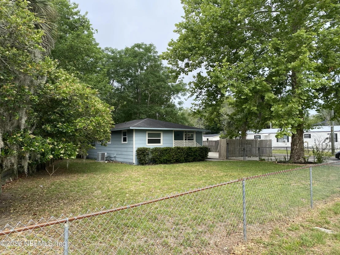 Photo of 12312 PULASKI Road