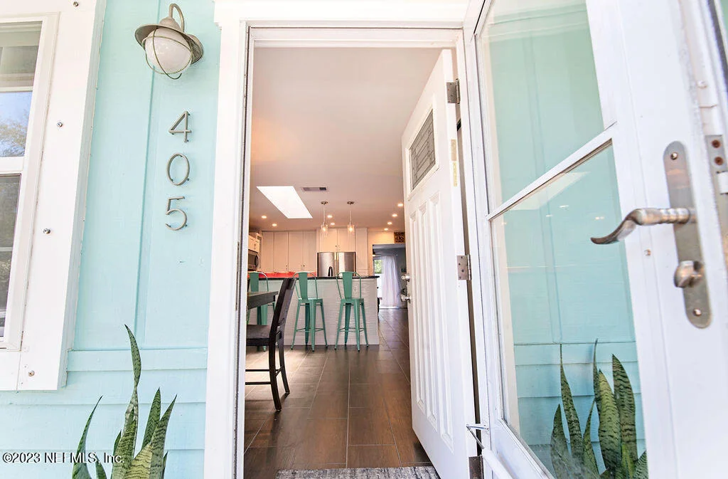 Photo of 405 E Street