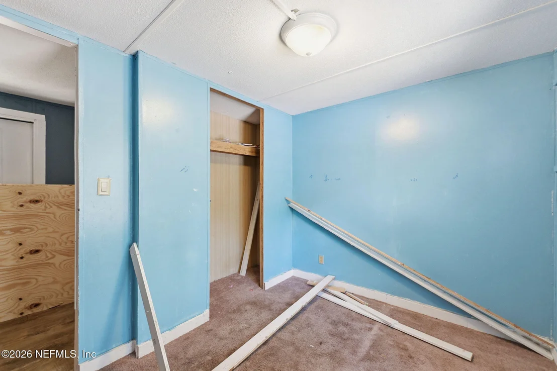 Photo of 122 POPLAR Drive