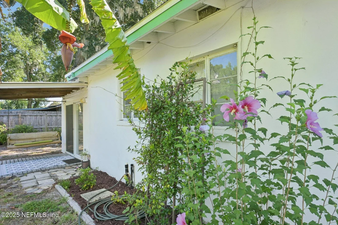 Photo of 6138 TEMPLE Road