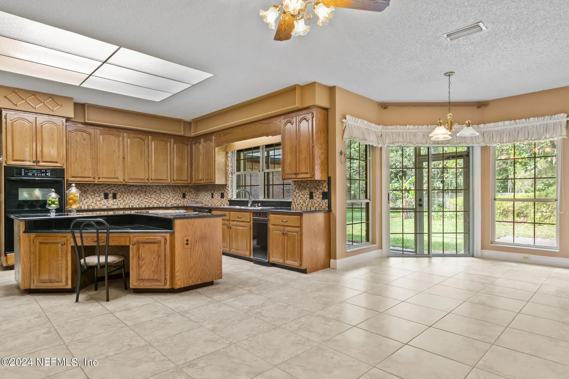 Photo of 11926 MANDARIN Road