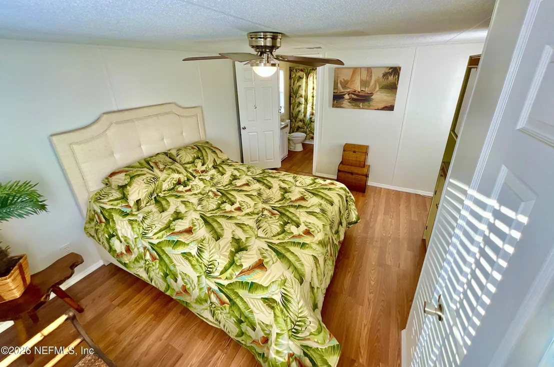 Photo of 129 CRYSTAL LAKE Drive
