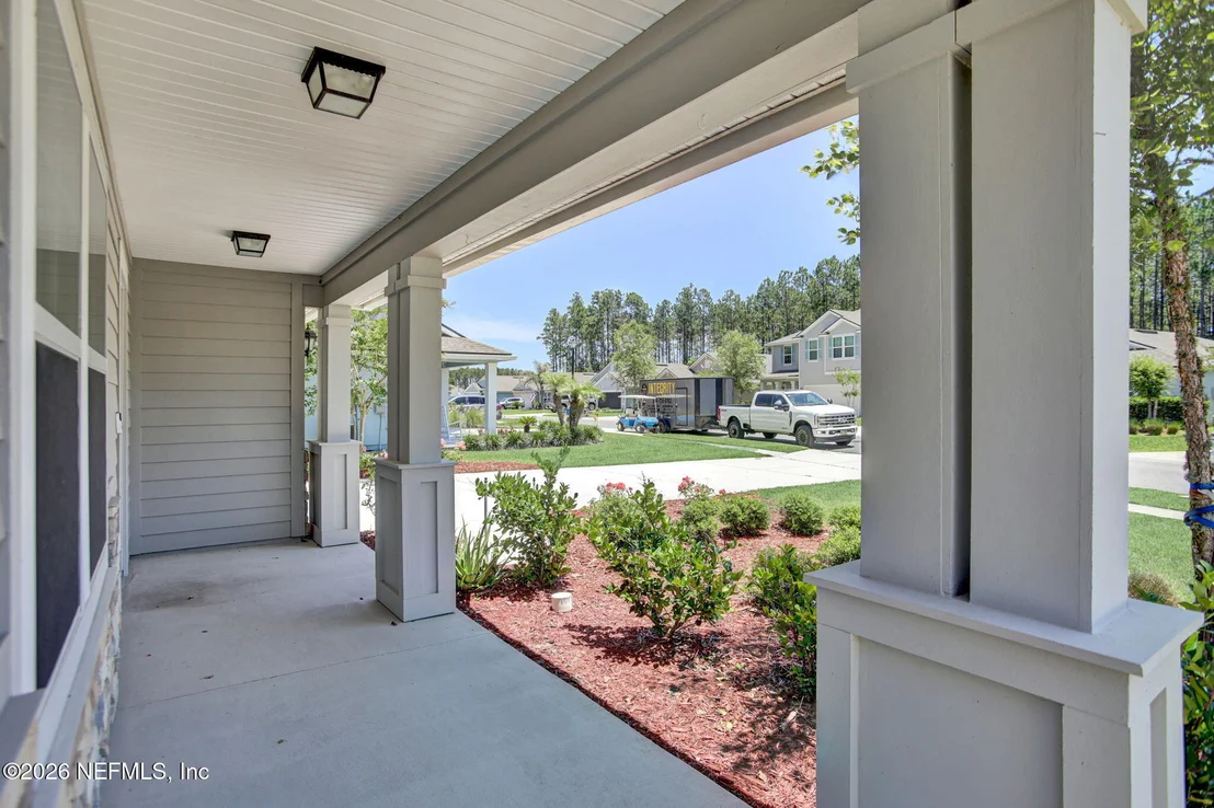 Photo of 388 GLASGOW Drive