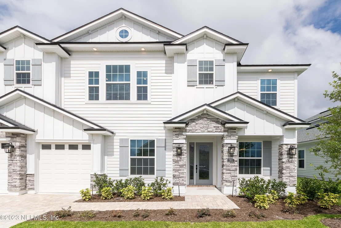 Photo of 261 YORKSHIRE Drive