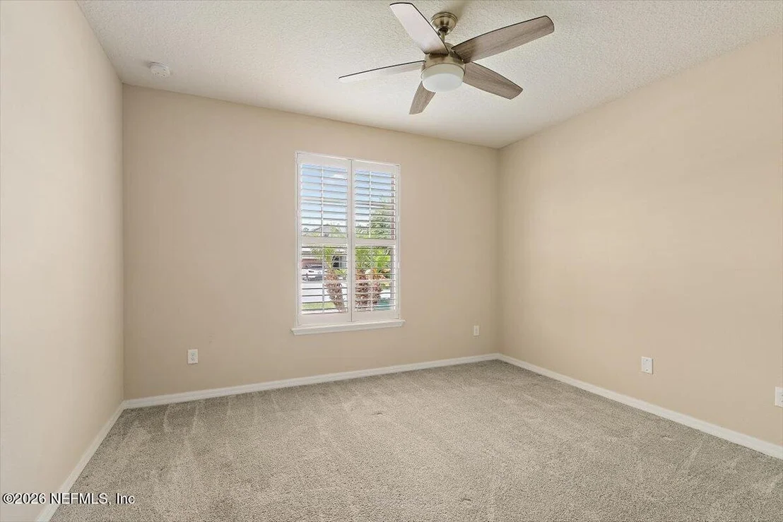 Photo of 213 WOOD POND Loop