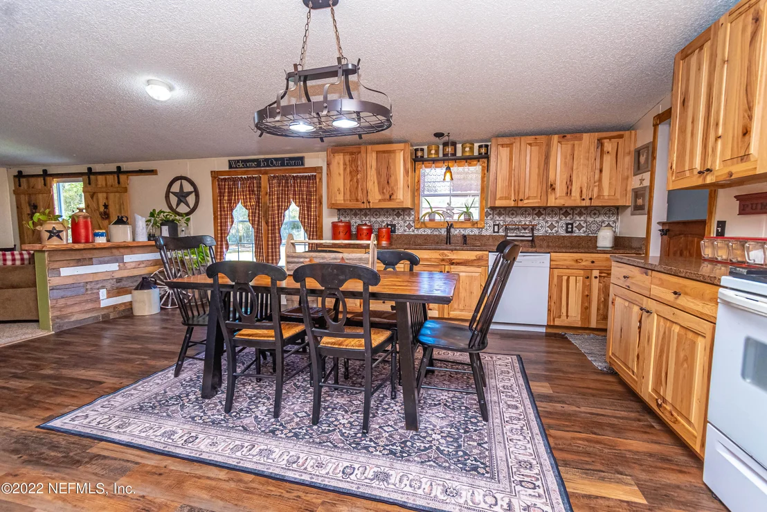 Photo of 11317 CR 122
