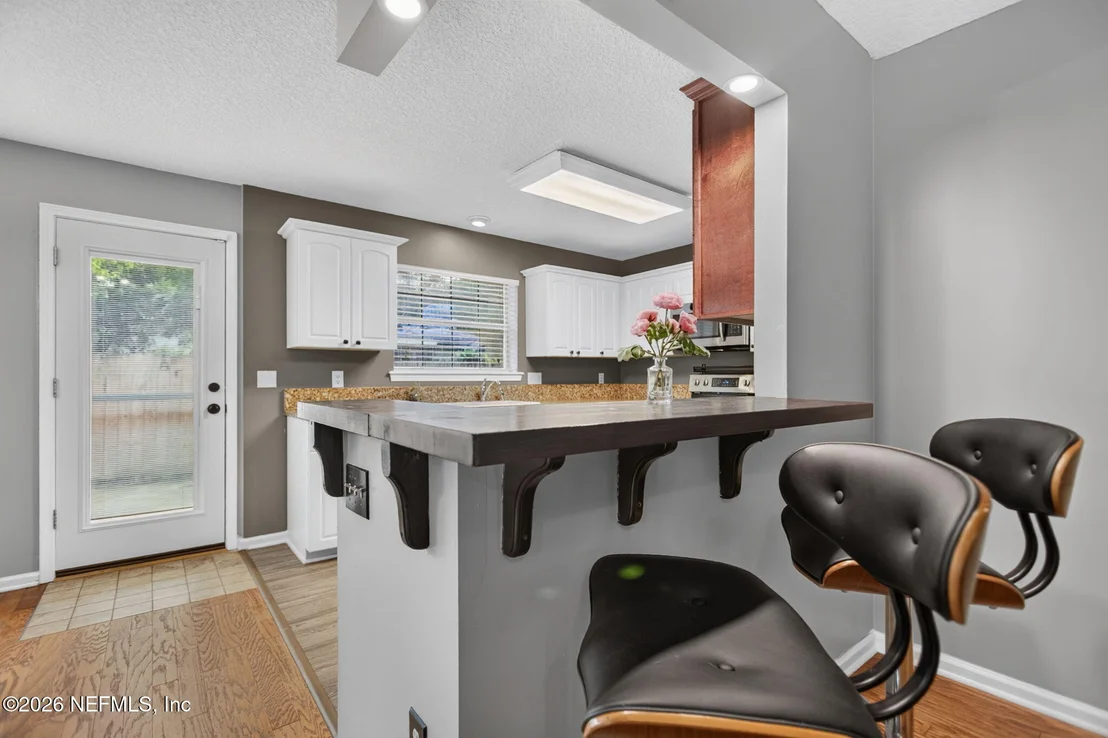 Photo of 8630 SYNHOFF Drive