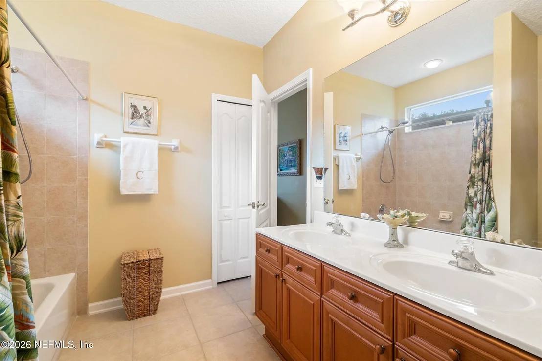 Photo of 616 DONALD ROSS Way