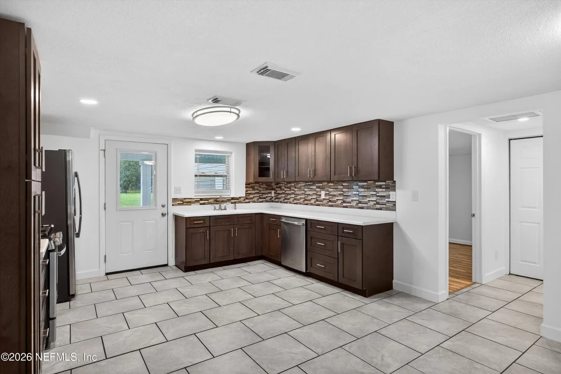 Photo of 1619 HAMMOND Boulevard