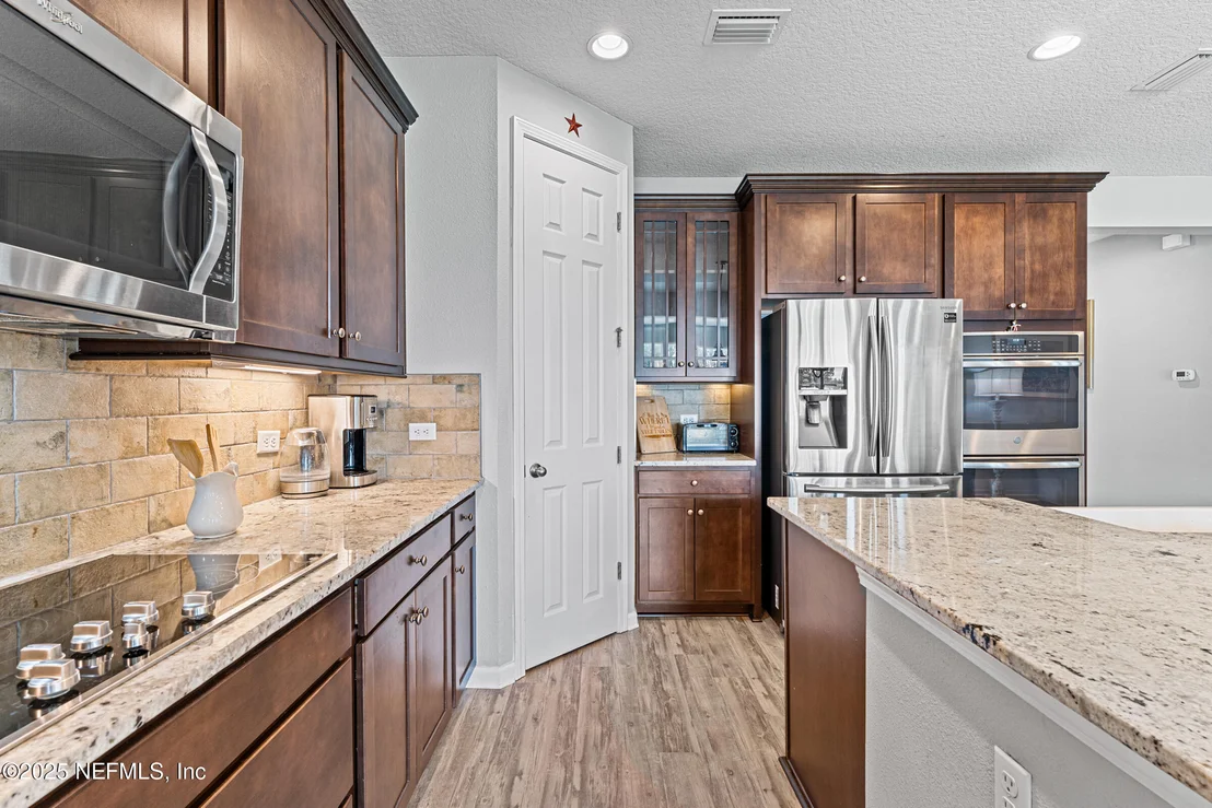 Photo of 463 TUMBLED STONE Way
