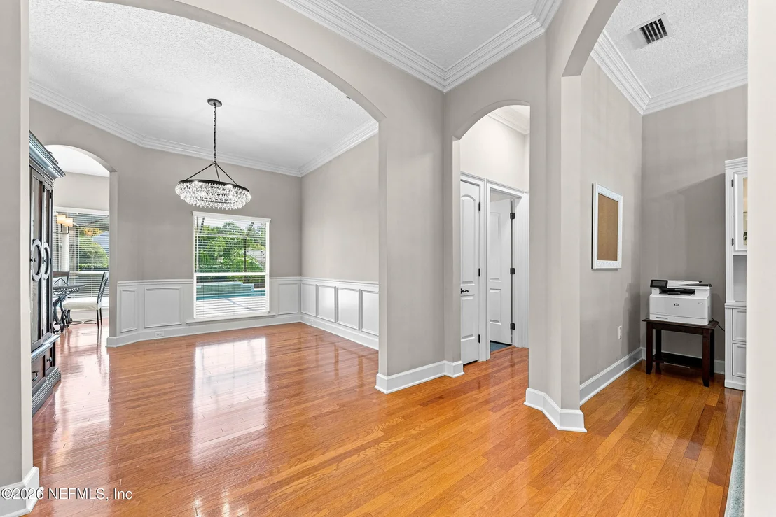 Photo of 1304 HONEYSUCKLE Drive