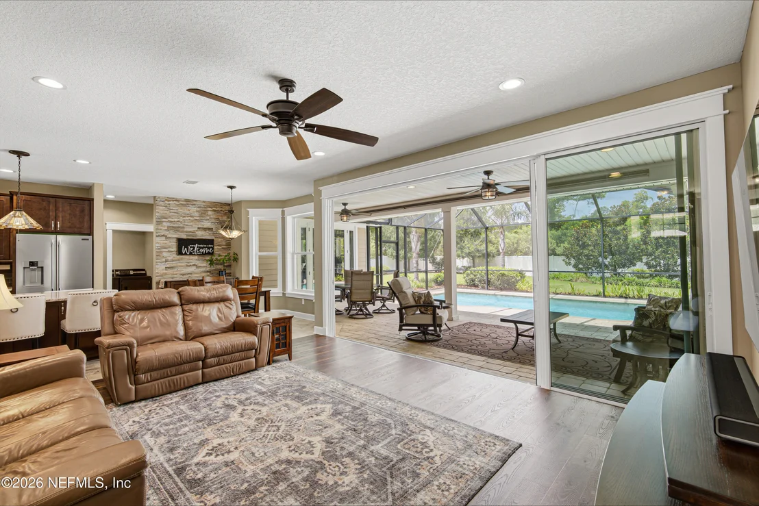 Photo of 133 S WALK Place