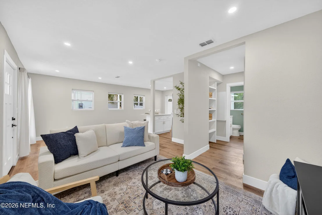 Photo of 1364 DOMAS Drive