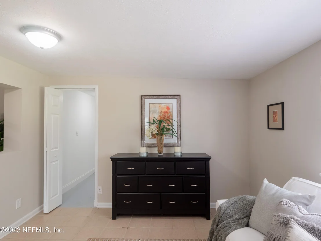 Photo of 8605 MATHONIA Avenue