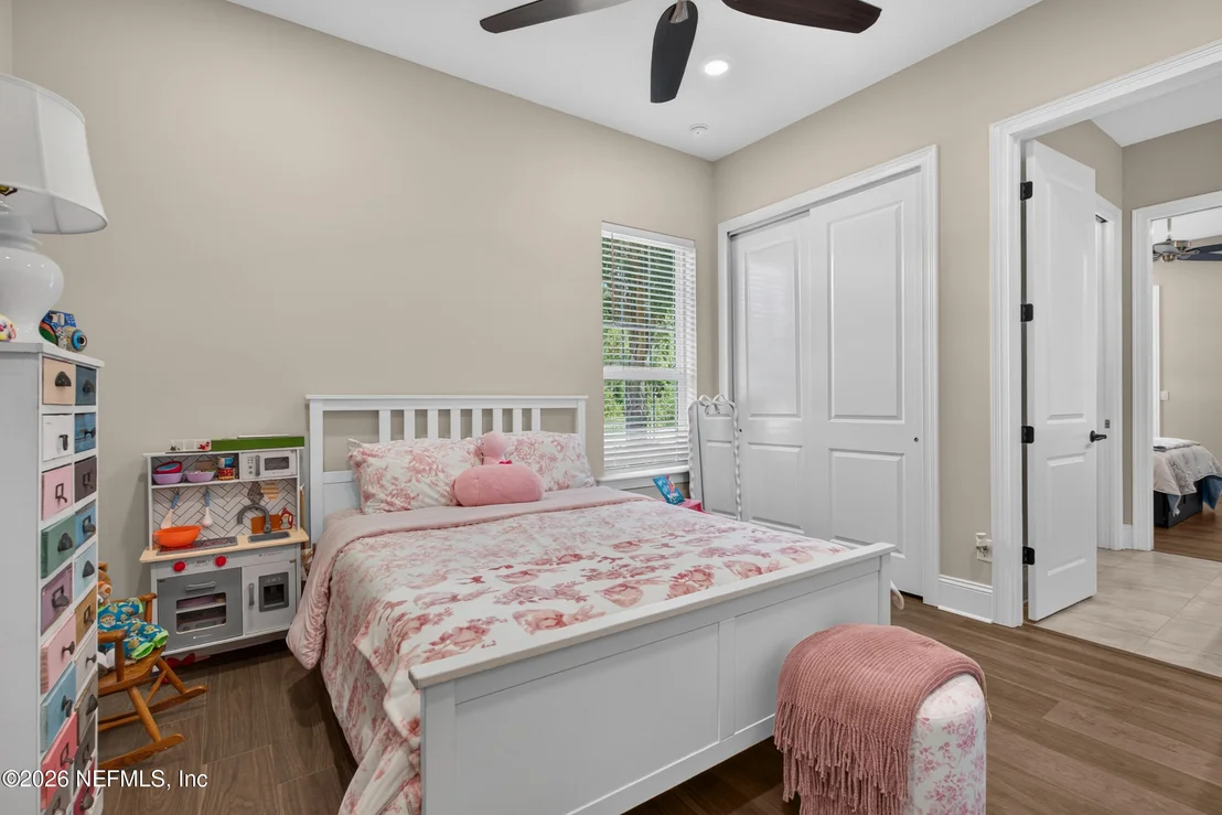 Photo of 287 VALE Drive