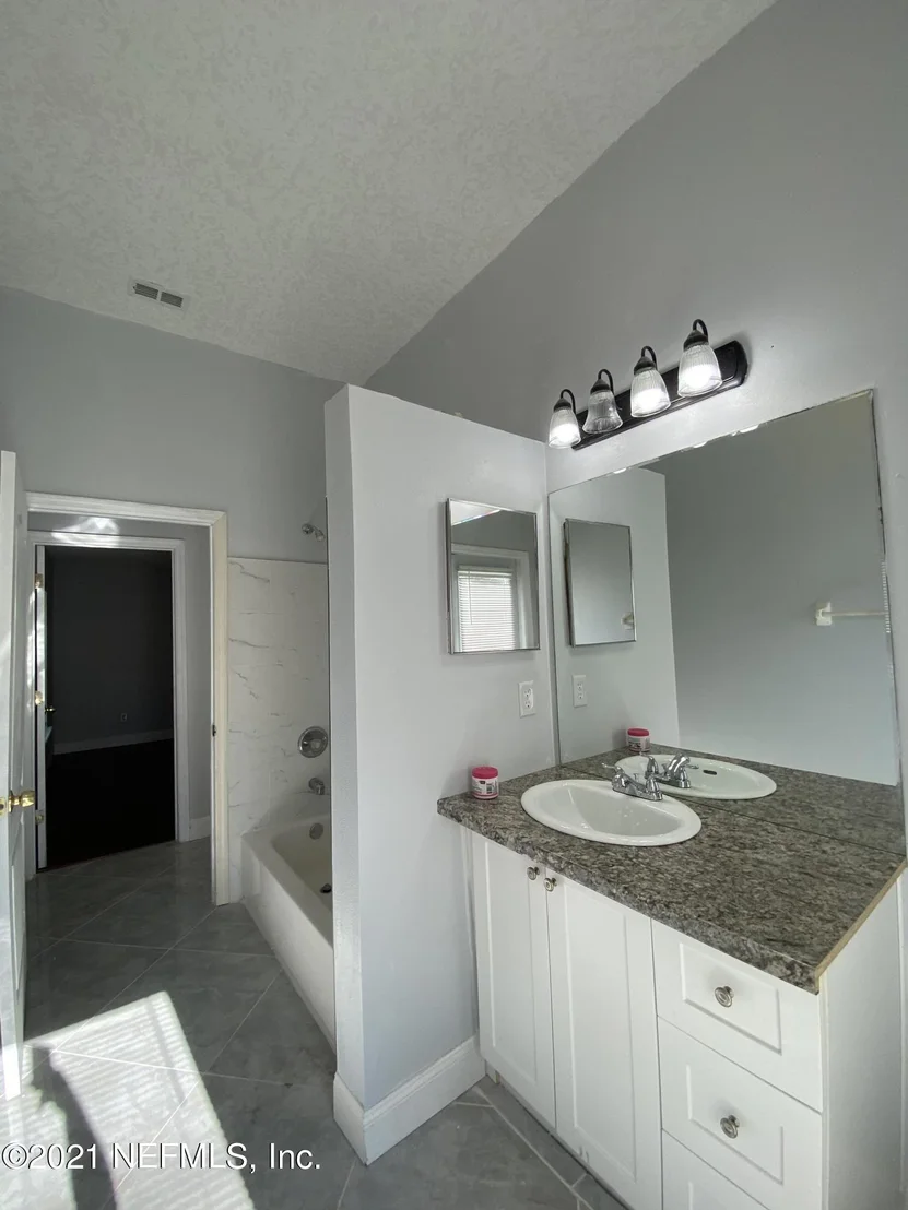 Photo of 10313 MEADOW POINT Drive