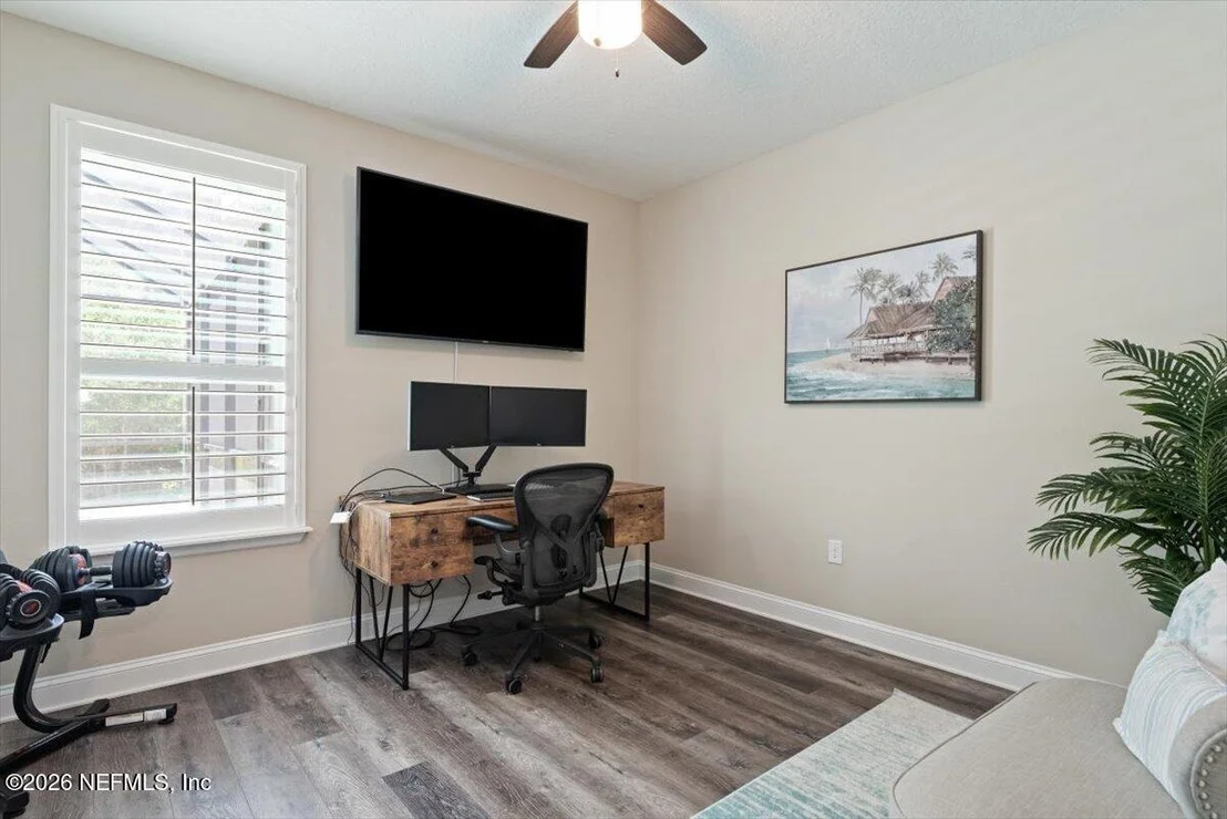 Photo of 472 GLORIETA Drive