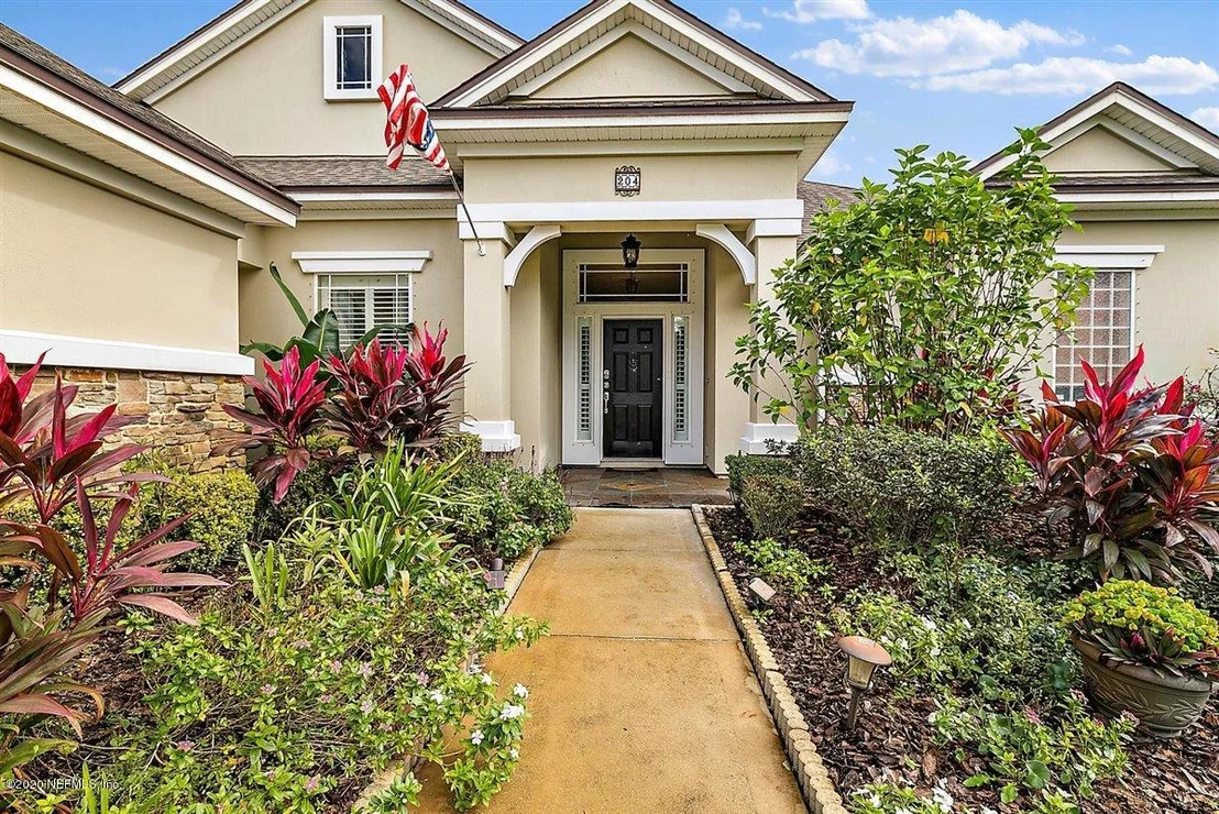 Photo of 204 HOLLAND Drive