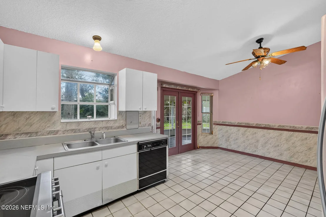 Photo of 108 MOHEGAN Road