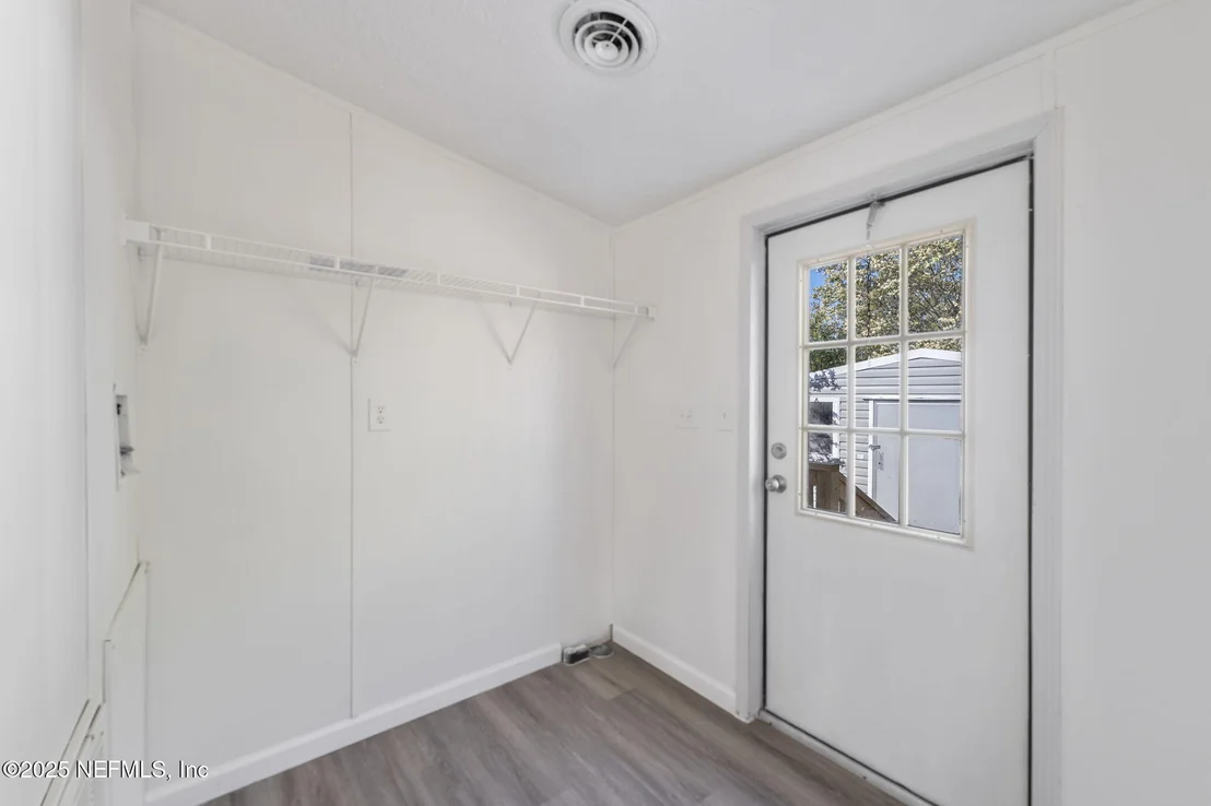 Photo of 606 JACKSON Road