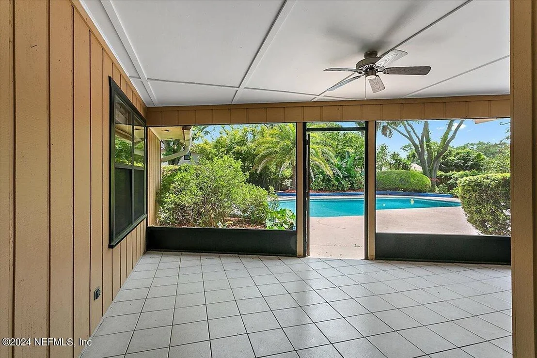 Photo of 305 EDINBURGH Lane