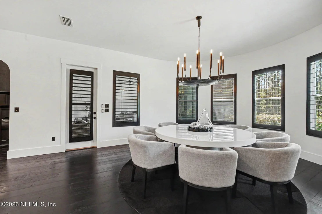 Photo of 133 GREENBRIAR ESTATES Drive