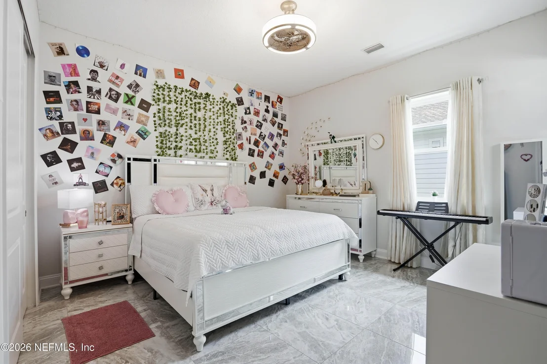 Photo of 448 PINE HAVEN Drive