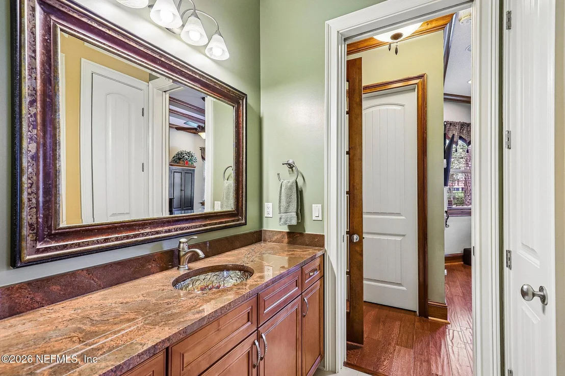 Photo of 4002 LA VISTA Circle