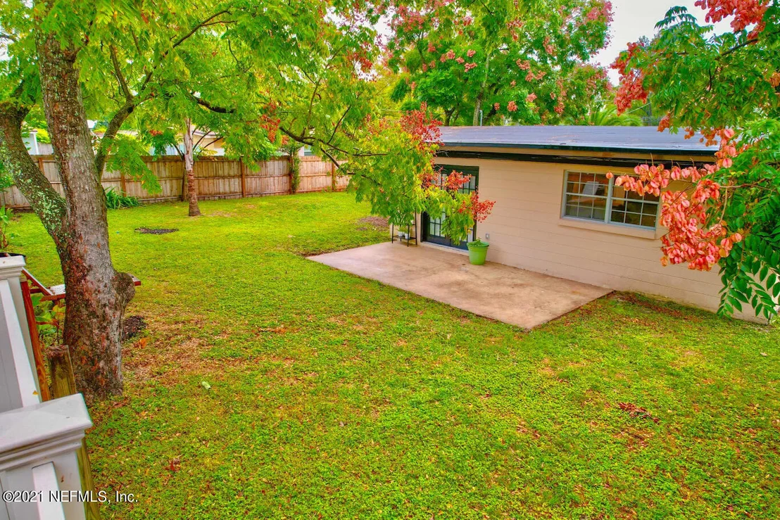 Photo of 303 RIO Road
