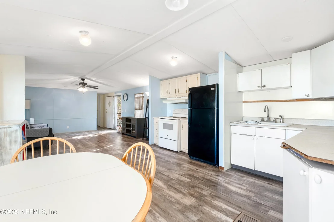 Photo of 103 WALKER Avenue