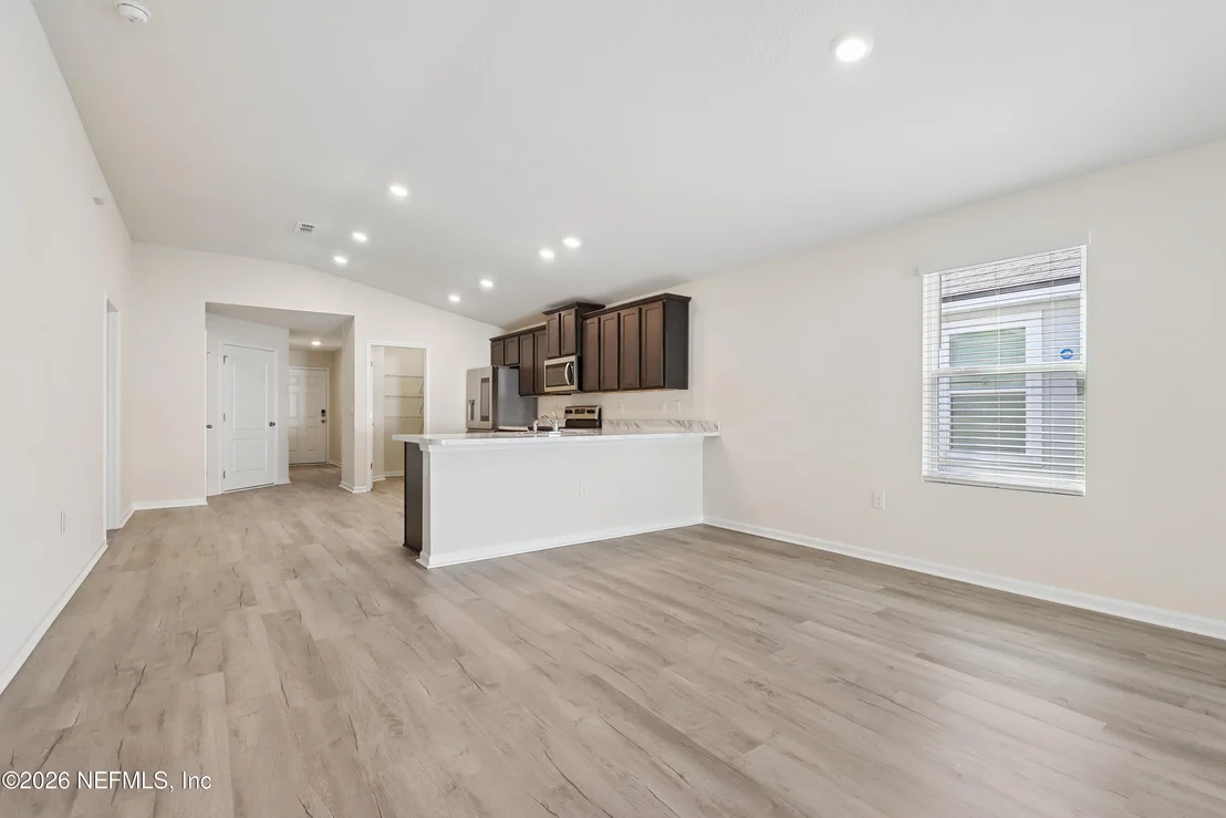 Photo of 8076 DANCING FOX Street