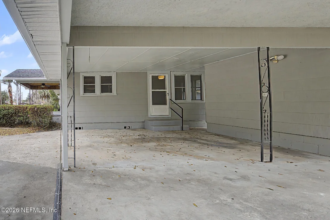 Photo of 330 S 4TH Street