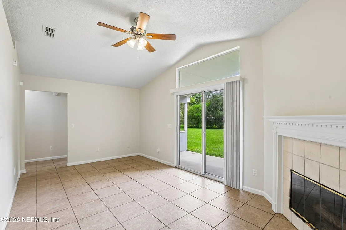 Photo of 1580 BEECHER Lane