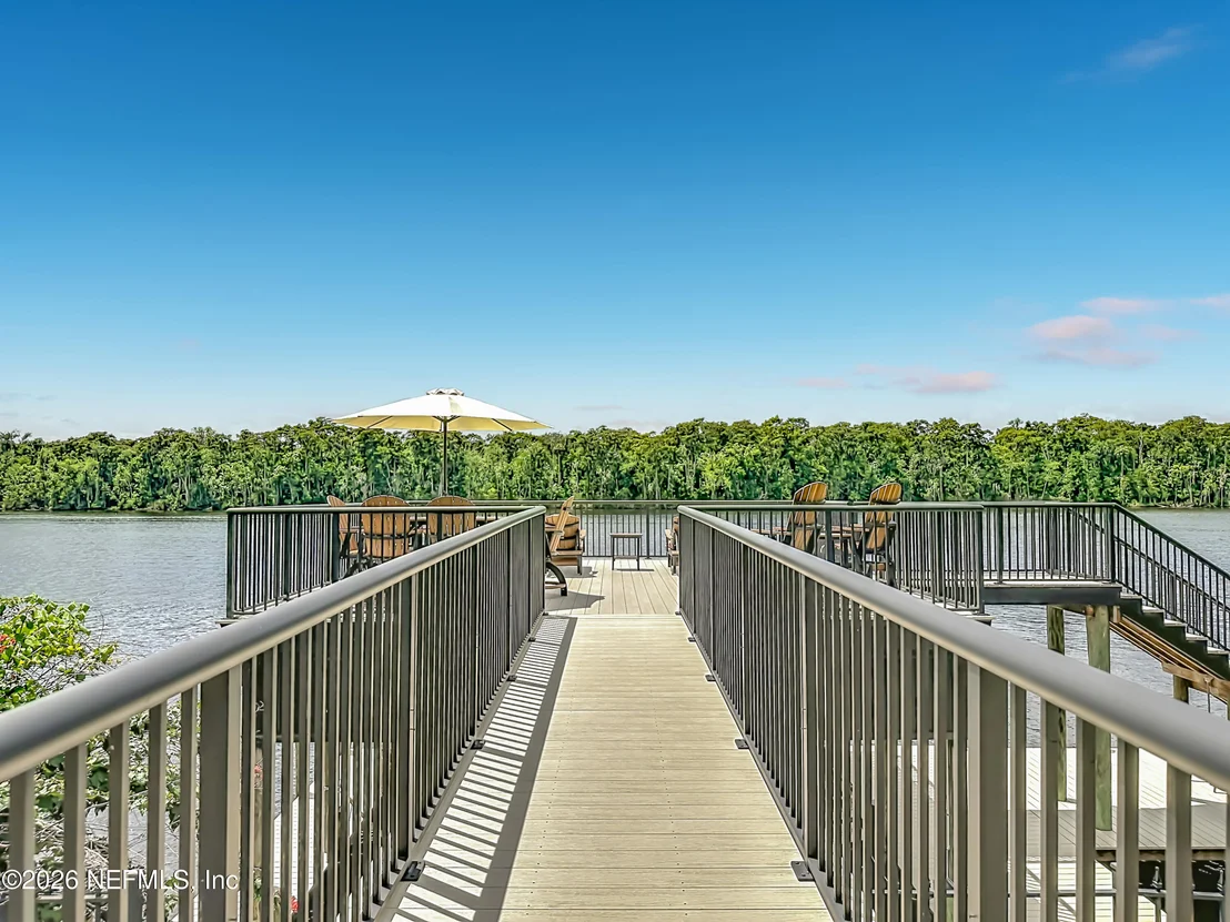 Photo of 129 RIVER Road