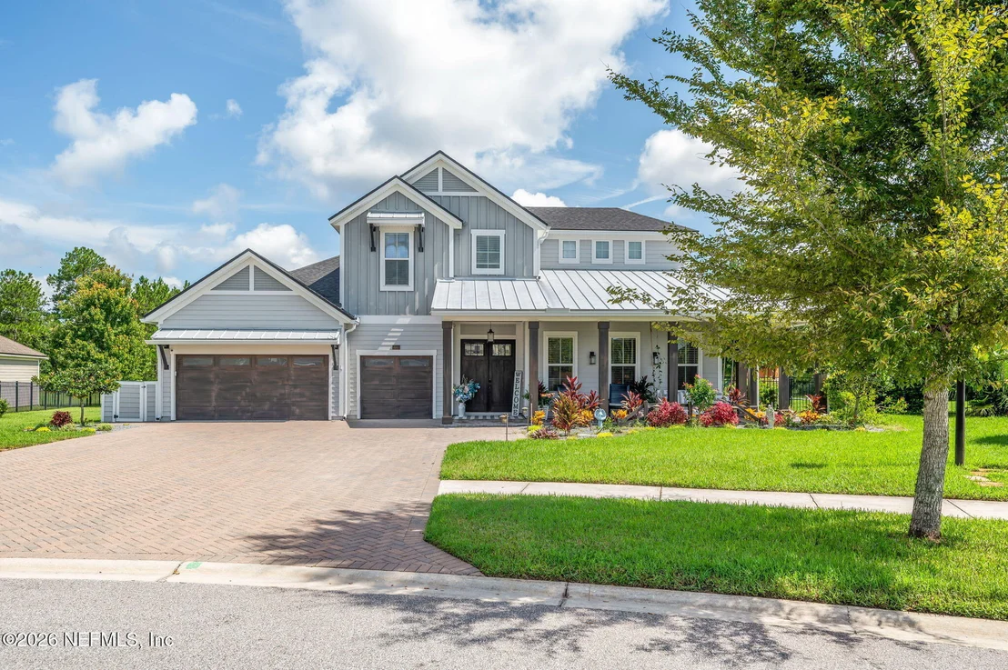 Photo of 681 GLENNEYRE Circle
