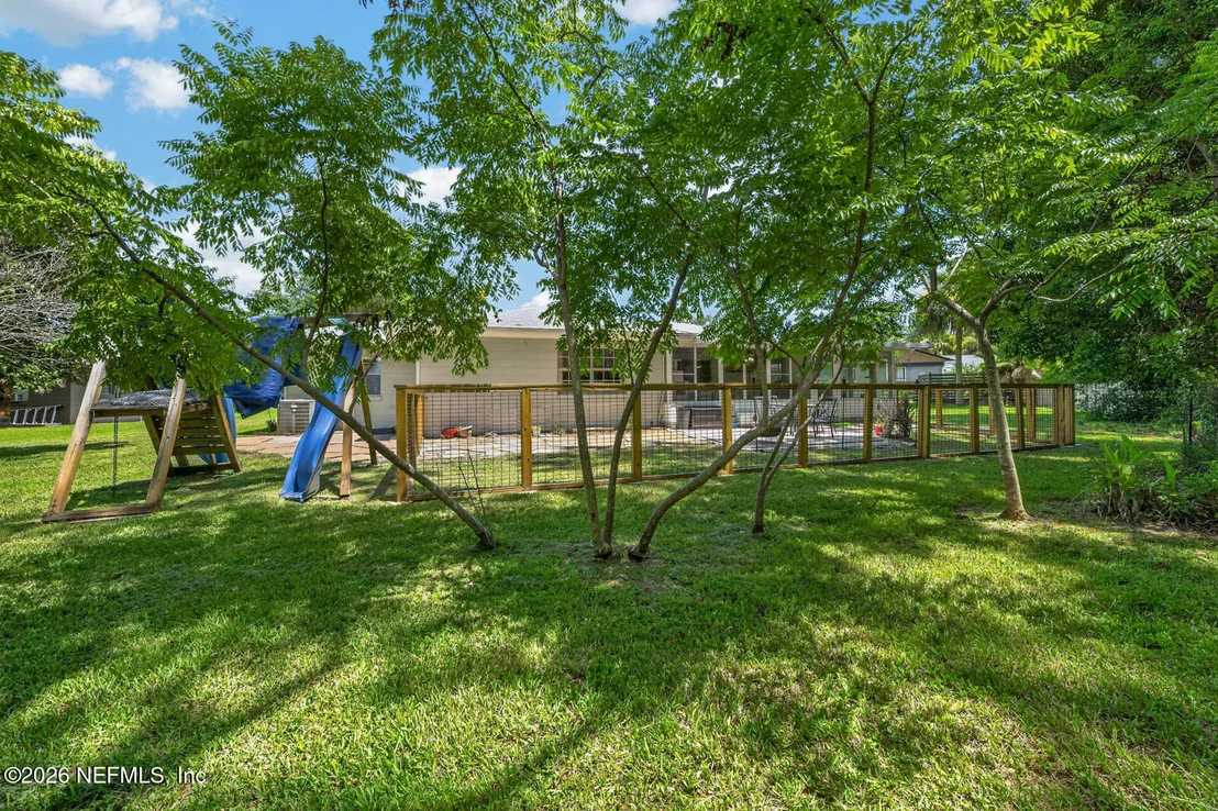 Photo of 829 RITA Circle