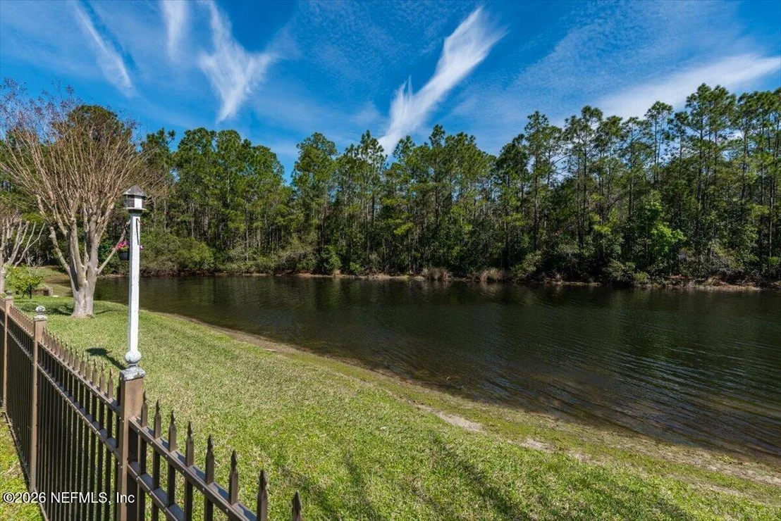 Photo of 844 EAGLE POINT Drive