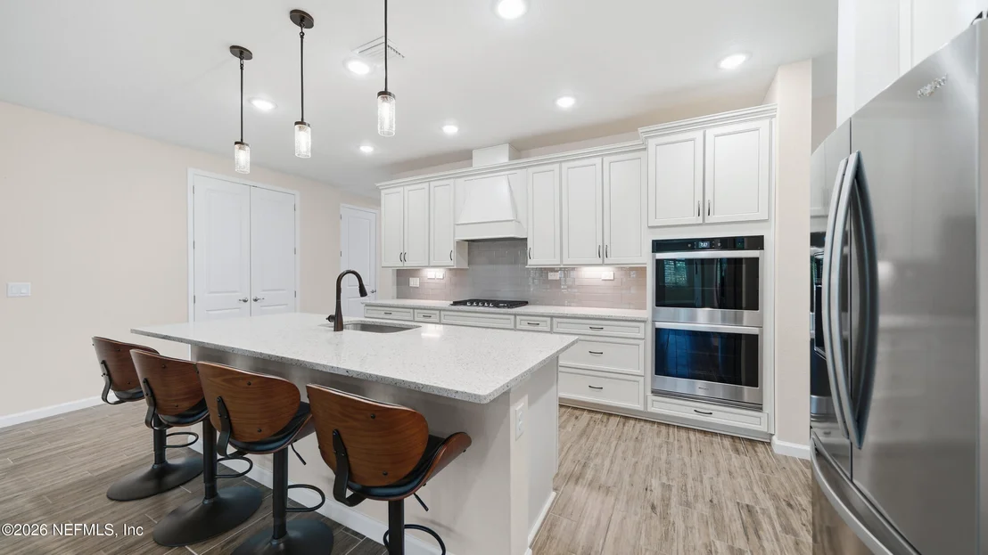 Photo of 352 RUSTIC MILL Drive