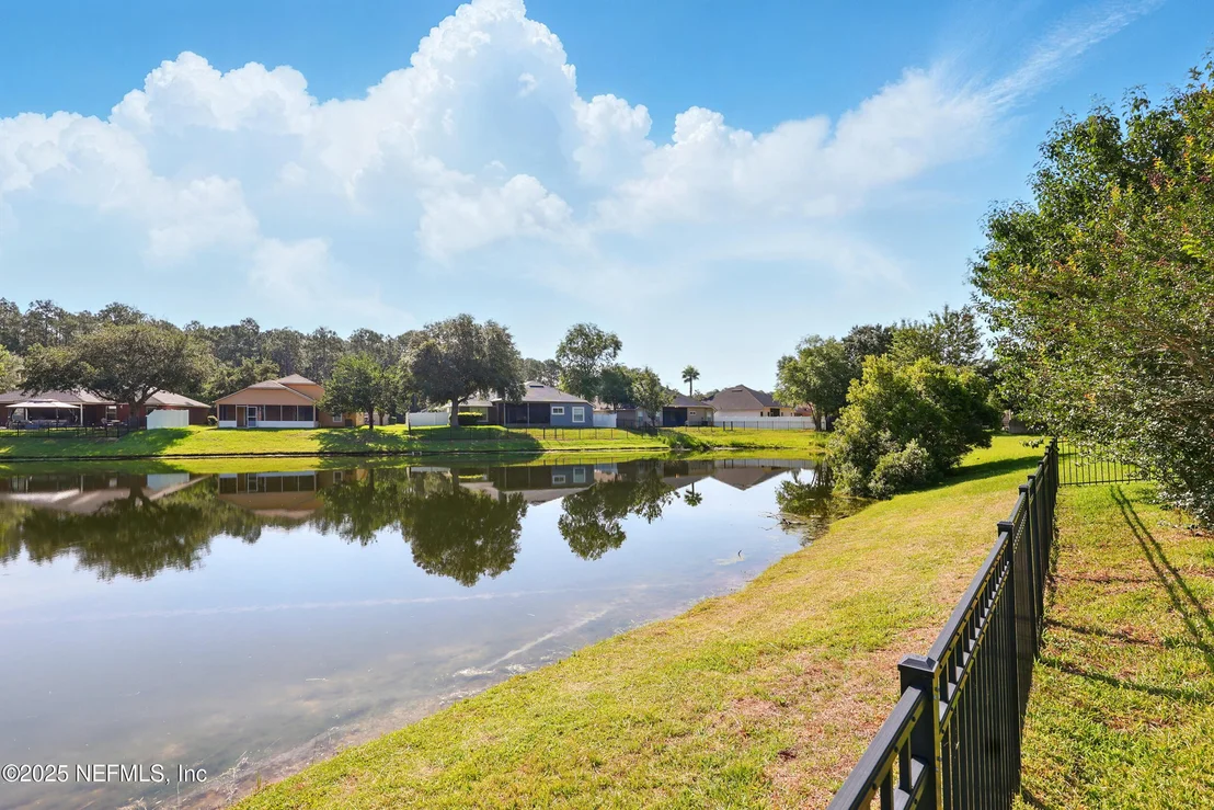 Photo of 372 JOHNS CREEK Parkway